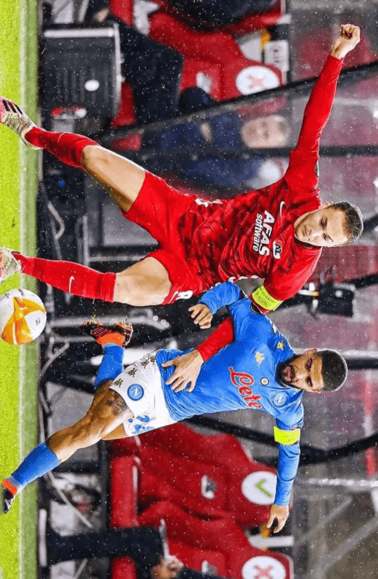 年轻球员的 年轻球员的