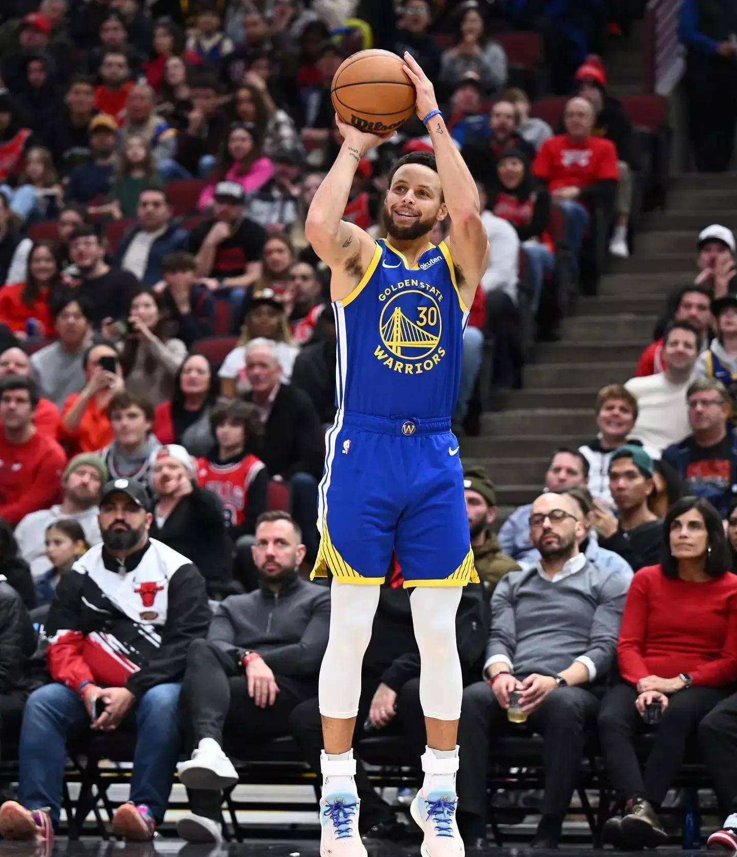 次在该赛事 次在该赛事