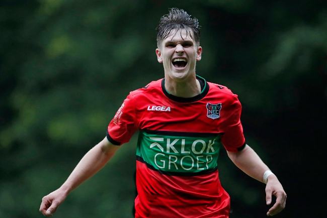 比单场零失 比单场零失